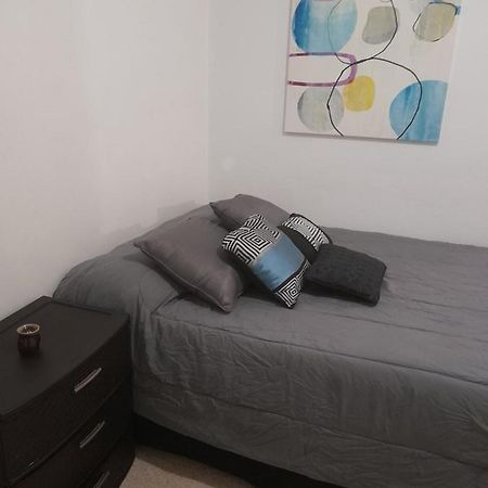 Cozy Apartment Across The San Juan Airport Bagian luar foto