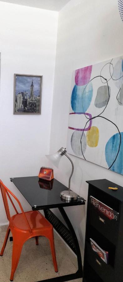 Cozy Apartment Across The San Juan Airport Bagian luar foto